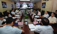 和来自寸滩街道的群众代表“面临面”交 